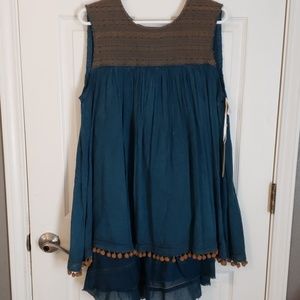 Brand new Uncle Frank top, dark real with gold